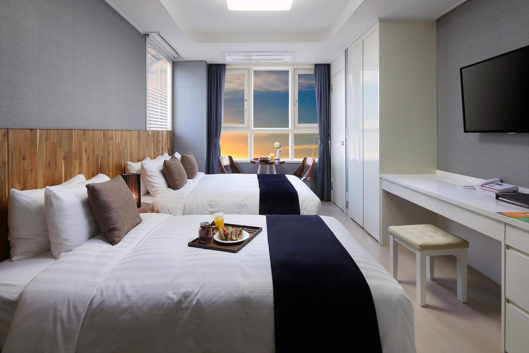 Appart hôtel Ever8 Serviced 3*